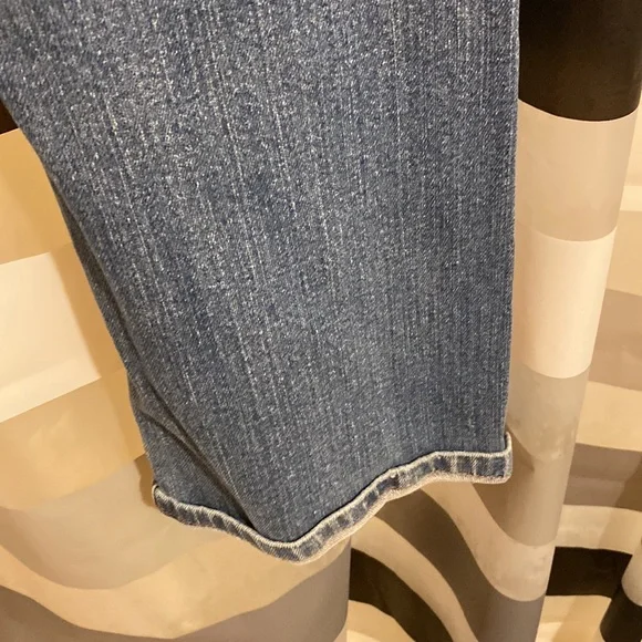 👗3 for $15 Refuge Jeans - Picture 5 of 6